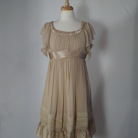 Dresses & Skirts - Beige Beauty boho Chloe dress. Size 4.  S17